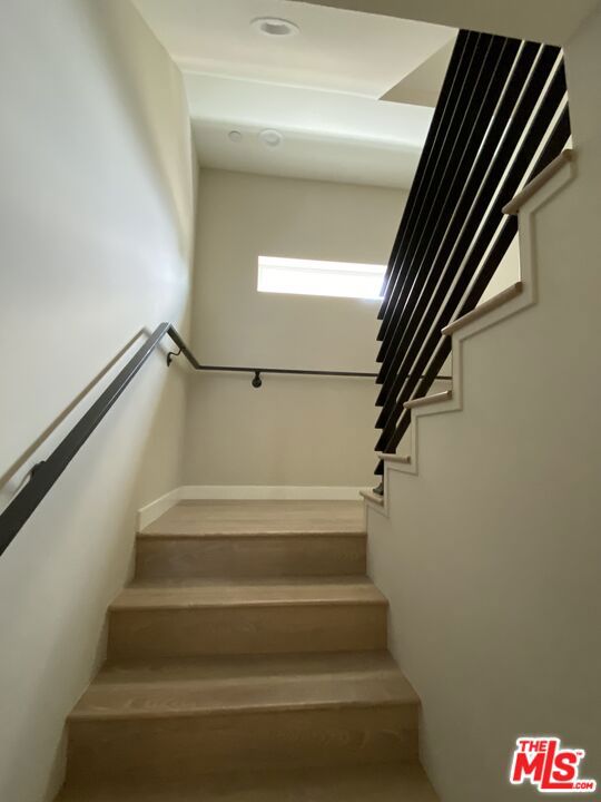 2201 W Court Street, Los Angeles CA: https://media.crmls.org/mediaz/4d944462-2b92-44bc-93a4-3a947796d753.jpg