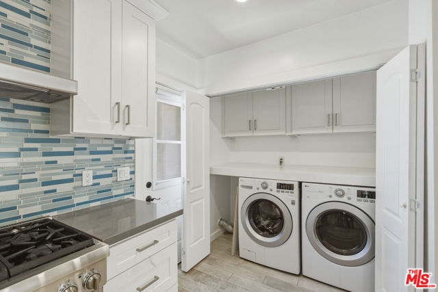 869 Warren Avenue photo 8