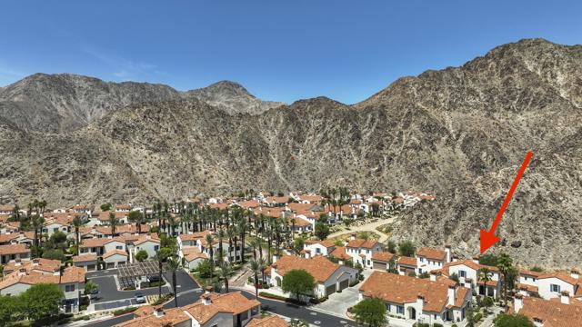 77692 Tradition Drive, La Quinta CA: https://media.crmls.org/mediaz/4d959b74-1bc1-4cda-ad00-c13833678908.jpg