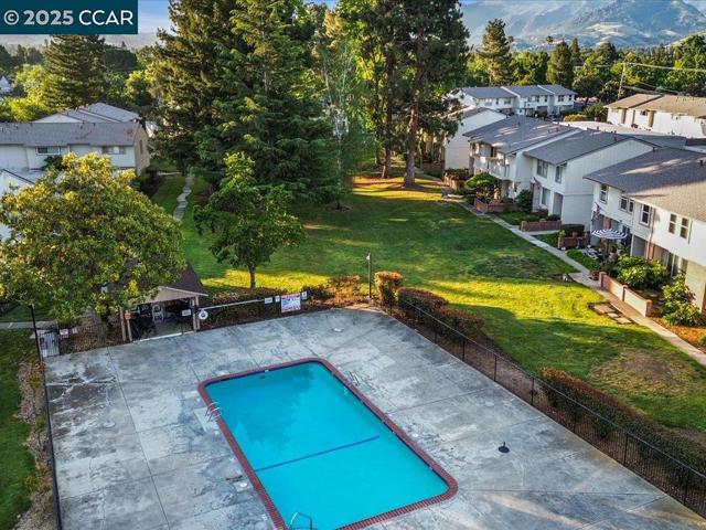 1818 Wildbrook Ct, Concord CA: https://media.crmls.org/mediaz/4d96331b-c94f-44ad-a037-7e53c0f7693c.jpg