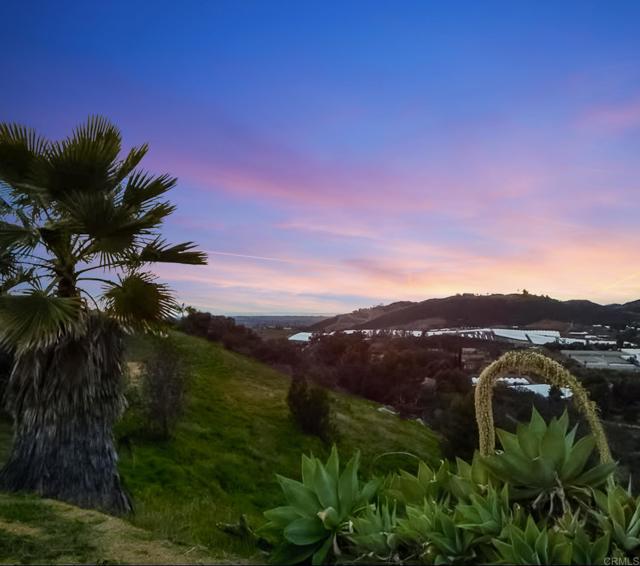 3020 Lynn Lane, San Marcos CA: https://media.crmls.org/mediaz/4d96b887-d3ae-4d81-a403-b0f4c5750d6a.jpg