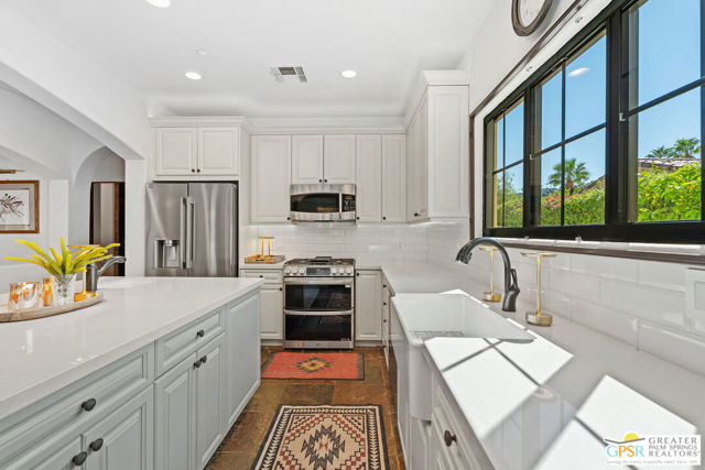 2684 Anza Trail, Palm Springs CA: https://media.crmls.org/mediaz/4d96bbde-8977-4a12-bbd7-28c6909e0221.jpg