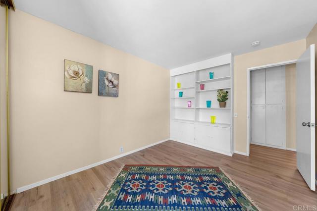 Image 18 of 32 For 9542 Easter Way