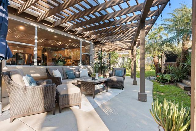 Detail Gallery Image 34 of 46 For 3337 Corte Verso, Carlsbad,  CA 92009 - 4 Beds | 3 Baths