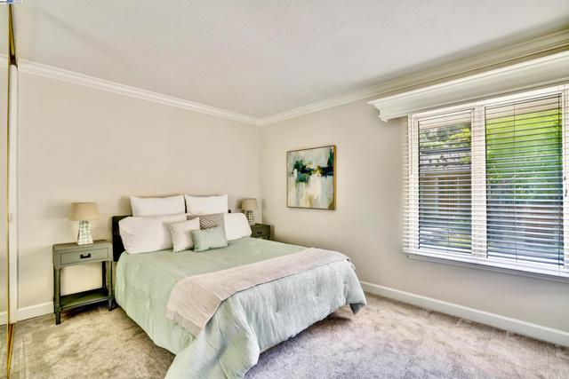 2217 Ptarmigan Dr, Walnut Creek CA: https://media.crmls.org/mediaz/4d98dd8d-b2b8-4a49-a2d0-a9c6dab024ab.jpg