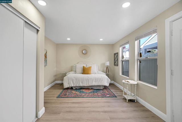 767 47Th St, Oakland CA: https://media.crmls.org/mediaz/4d98e718-6c39-4cad-a979-a81b8ec31154.jpg