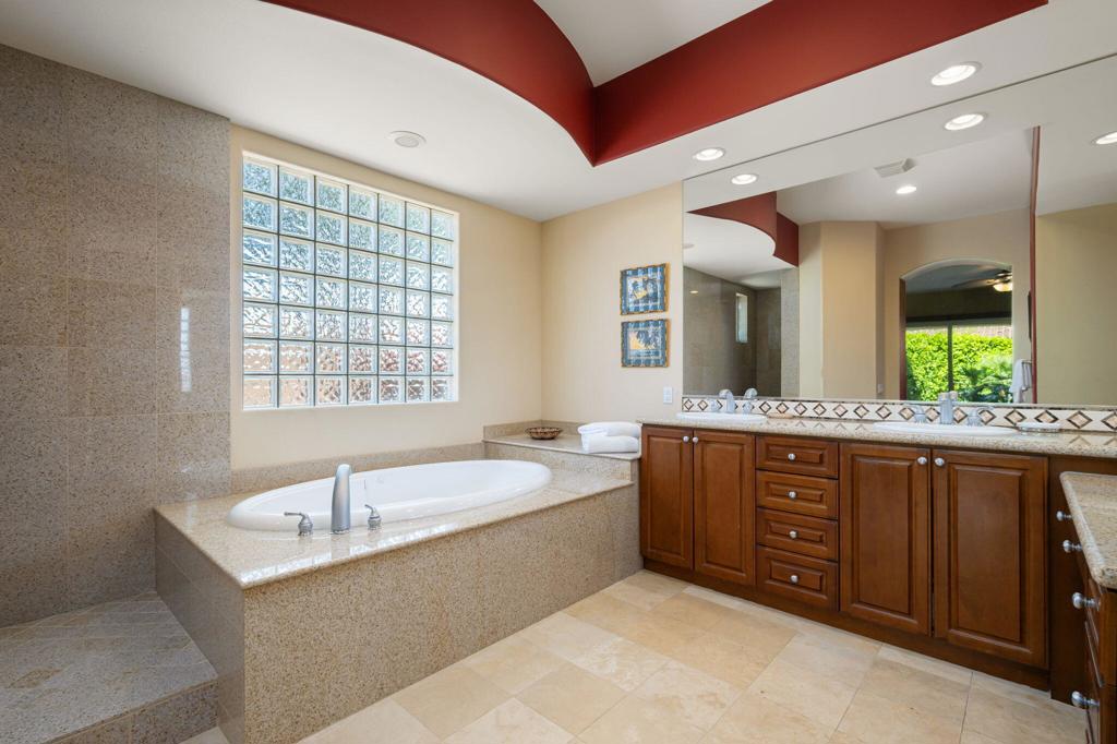 MLS #219131367DA image #16