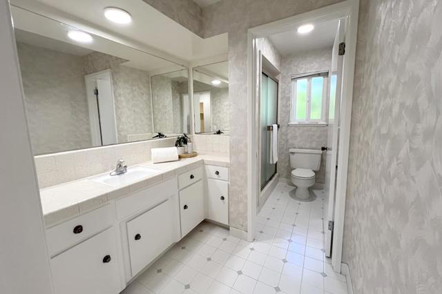 12141 Viewoak Drive, Saratoga CA: https://media.crmls.org/mediaz/4d9ab47e-8c0c-4603-95ca-22b6a1585846.jpg