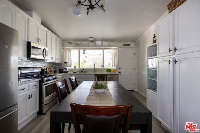 27501 Bernina Avenue, Canyon Country CA: https://media.crmls.org/mediaz/4d9bd4be-a9a5-4a84-ba2e-502aa0fc6943.jpg