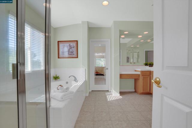 2121 Bluffs Dr, Livermore CA: https://media.crmls.org/mediaz/4d9c8e81-fe21-4fc7-8943-db7f6fb3f4d4.jpg
