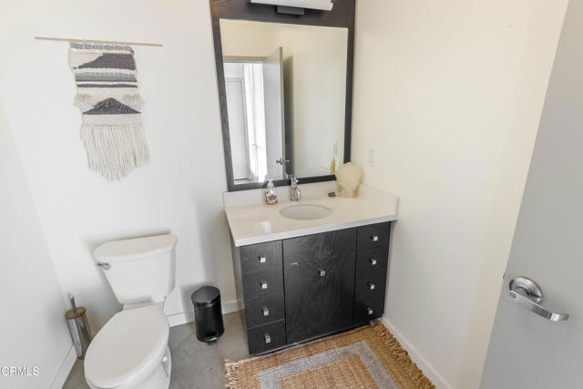 Detail Gallery Image 5 of 21 For 527 Molino St #108,  Los Angeles,  CA 90013 - 2 Beds | 1/1 Baths