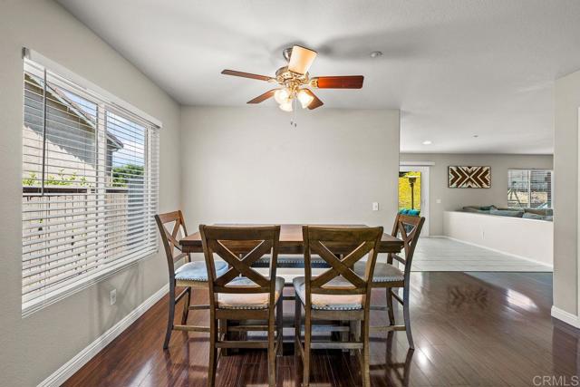 1063 Via Vera Cruz, San Marcos CA: https://media.crmls.org/mediaz/4d9d4d4e-eea1-437a-9d97-7f3226bbf7e1.jpg