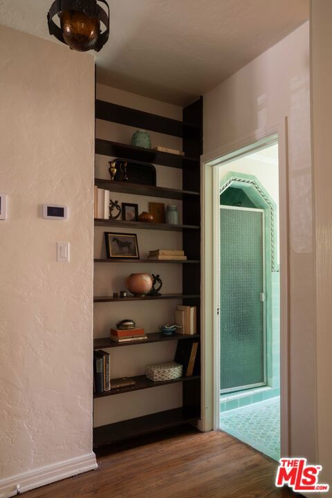 4331 4th Avenue, Los Angeles CA: https://media.crmls.org/mediaz/4da04d99-6089-42da-9047-cf081acacfc6.jpg