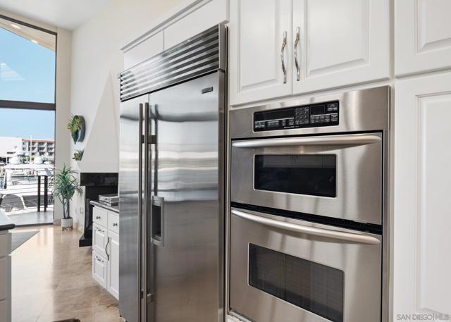 25 The Point, Coronado CA: https://media.crmls.org/mediaz/4da07ca9-ba5f-48bb-898a-d06afbbdf41a.jpg