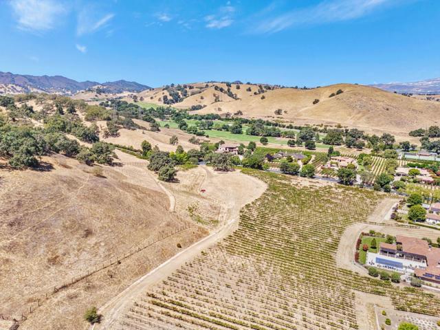 1322 Lions Peak Lane, San Martin CA: https://media.crmls.org/mediaz/4da09cee-03e7-4087-b974-0d5c2f6f2368.jpg