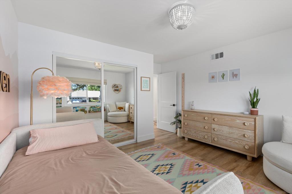 1063 San Julian - photo 20