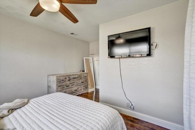 8100 Springdale Court, Gilroy CA: https://media.crmls.org/mediaz/4da1beac-f4da-42a3-be2e-9dca2a5b50ef.jpg