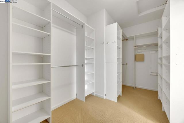 1508 Whispering Oaks Way, Pleasanton CA: https://media.crmls.org/mediaz/4da20aed-a208-4cbe-b1de-1235735bb1d2.jpg