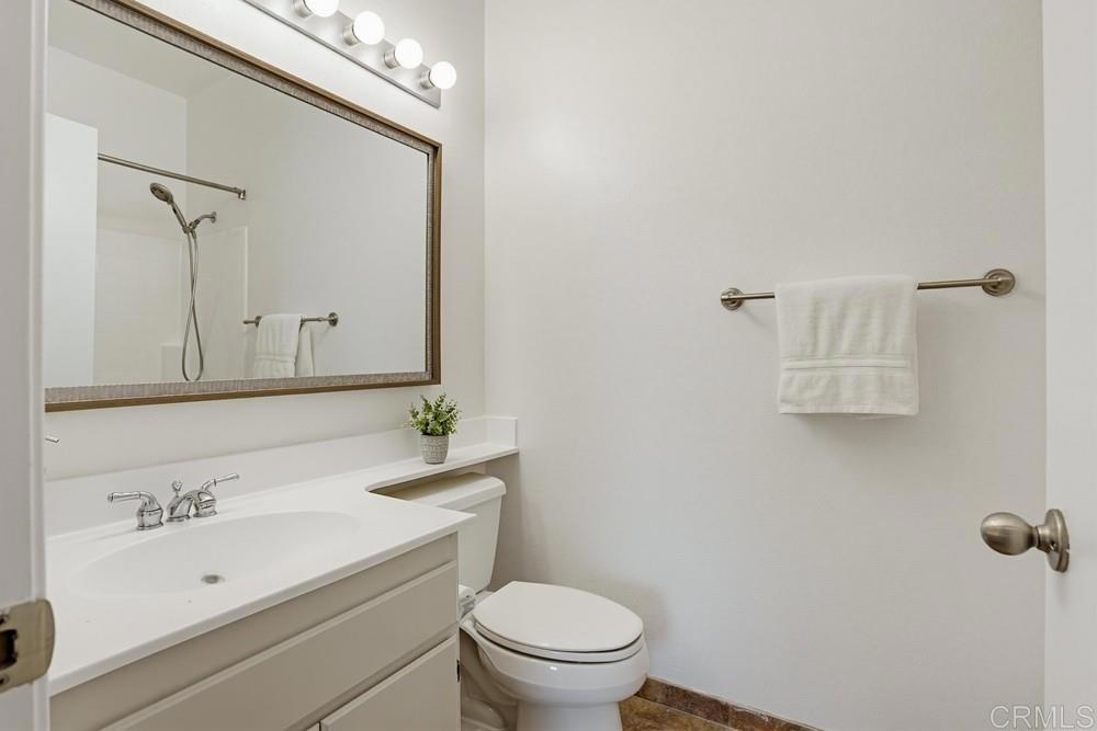 2050 Camino De La Reina - photo 12