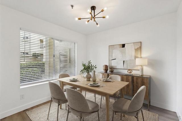 2077 Lakeridge Circle, Chula Vista CA: https://media.crmls.org/mediaz/4da3e381-881a-491b-b7f5-eab9b8f577ef.jpg