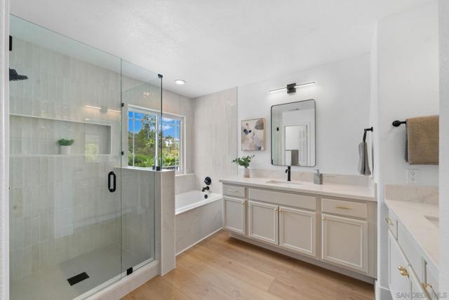 1052 Via Vera Cruz, San Marcos CA: https://media.crmls.org/mediaz/4da5ffbc-c0b6-440e-91ff-8d79240e65d7.jpg