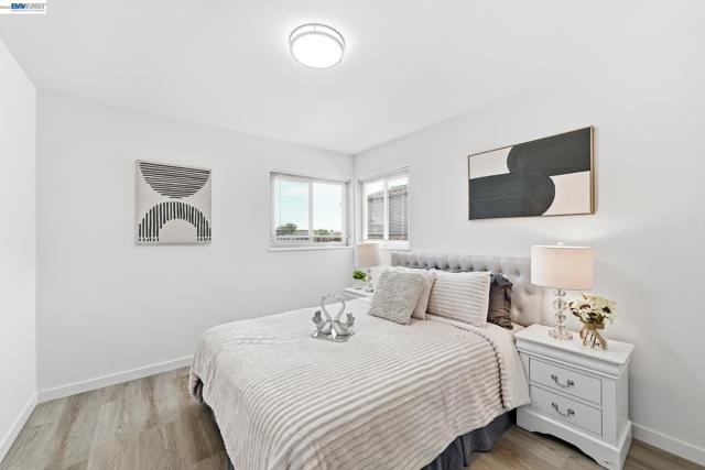 Image 33 of 51 For 1326 Vining Dr