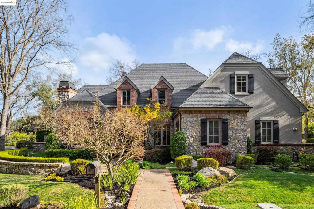 21 Samantha Dr