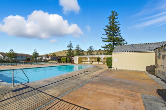 260 Chateau La Salle, San Jose CA: https://media.crmls.org/mediaz/4da6d07c-84f1-44fc-affc-d2977efe14d5.jpg