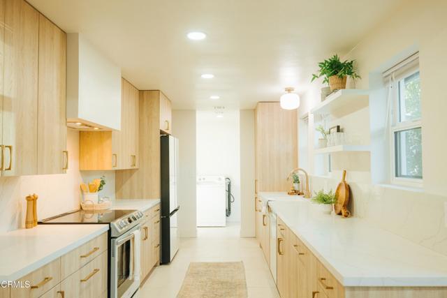 Detail Gallery Image 13 of 68 For 201 Fox St, Ojai,  CA 93023 - 3 Beds | 2 Baths