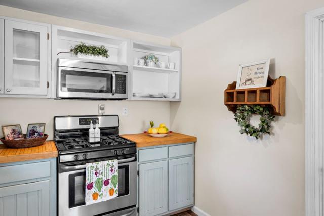 23785 Mckean Road, Morgan Hill CA: https://media.crmls.org/mediaz/4da807de-a789-441d-9559-42a31aa6f6ea.jpg