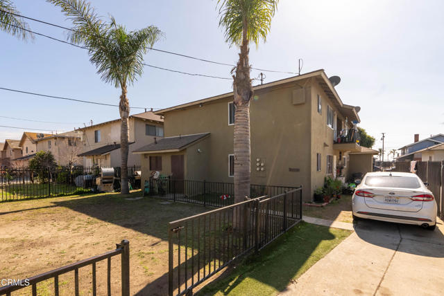341 Cuesta Del Mar Drive, Oxnard CA: https://media.crmls.org/mediaz/4da81e05-ea7c-4f75-8074-bb1599b88c49.jpg