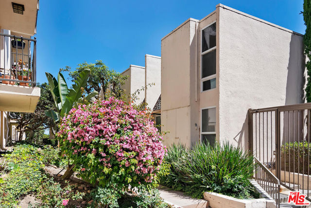 23901 Civic Center Way, Malibu, California 90265, 2 Bedrooms Bedrooms, ,2 BathroomsBathrooms,Condominium,For Sale,Civic Center,24430177