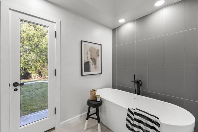 Image 42 of 83 For 1621 El Sereno Court