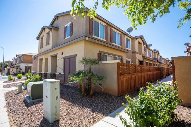 Detail Gallery Image 34 of 42 For 422 Cool Creek Ct #5,  Brawley,  CA 92227 - 3 Beds | 2/1 Baths