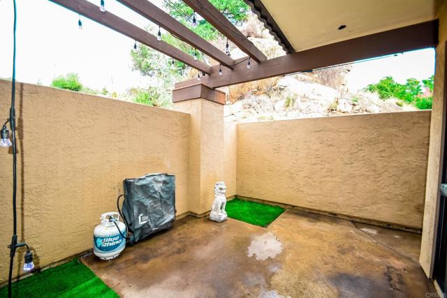 2170 Alpine Glen Pl., Alpine CA: https://media.crmls.org/mediaz/4da895ce-6680-48a9-8896-4dc869fbd267.jpg