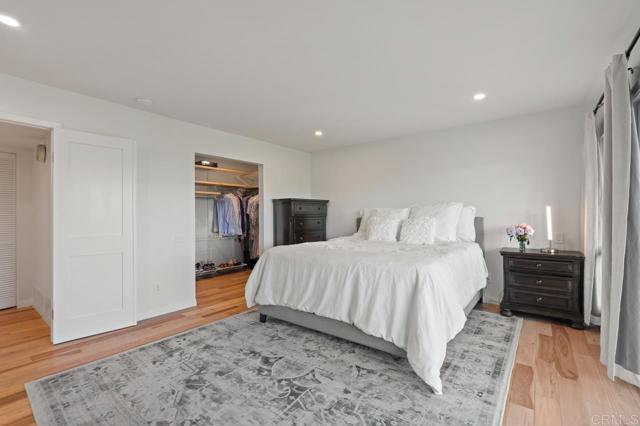 2163 Caminito San Martin, La Jolla CA: https://media.crmls.org/mediaz/4da96fe5-980e-4ce7-8e9f-3999844a4e61.jpg
