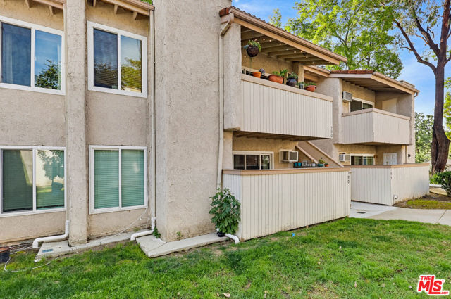 28915 Thousand Oaks Boulevard, 190 photo 7