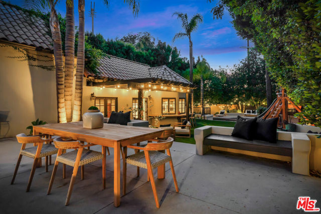 14071 Roblar Road, Sherman Oaks CA: https://media.crmls.org/mediaz/4dab70a3-5f8c-44fc-8360-348b9d294a9a.jpg
