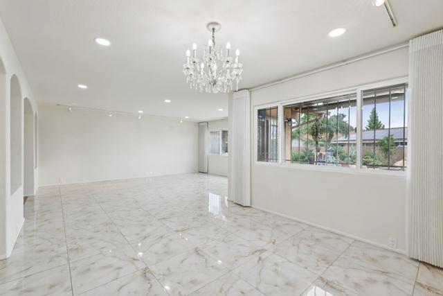 Detail Gallery Image 17 of 75 For 1943 Brookhurst Dr, El Cajon,  CA 92019 - – Beds | – Baths