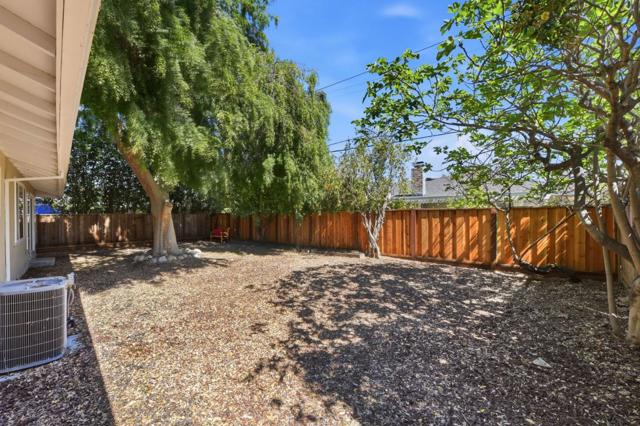 1524 Sandpiper Court, Sunnyvale CA: https://media.crmls.org/mediaz/4dab874a-5d2b-457b-9915-c4c8c7657bd9.jpg