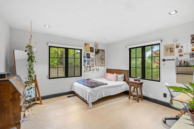 13321 La Paloma Road, Los Altos Hills CA: https://media.crmls.org/mediaz/4dab9604-6ca5-4b73-886b-e15696e77647.jpg