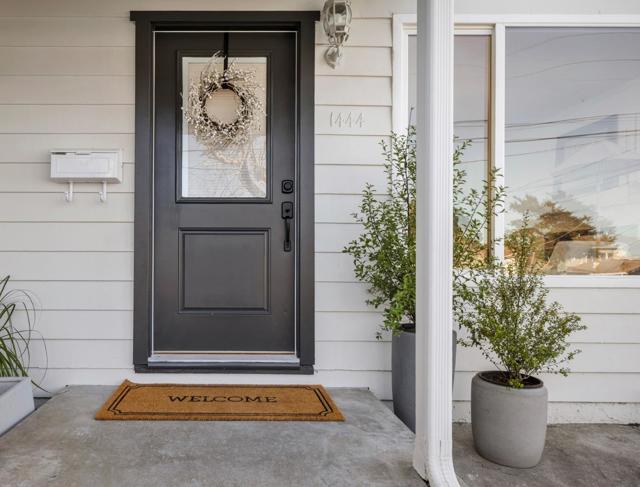 1444 Flores Drive, Pacifica CA: https://media.crmls.org/mediaz/4dabb228-27a7-48f3-89f8-df987d1237b6.jpg