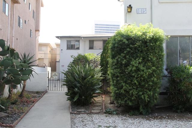1815 Greenfield, Los Angeles CA: https://media.crmls.org/mediaz/4dace509-9477-425e-af0c-463e0342b6c2.jpg