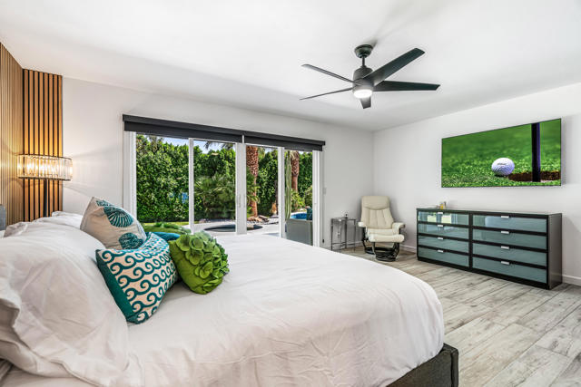 43170 Warner Trail, Palm Desert CA: https://media.crmls.org/mediaz/4dacf088-b571-4962-97a6-668c496f59d8.jpg