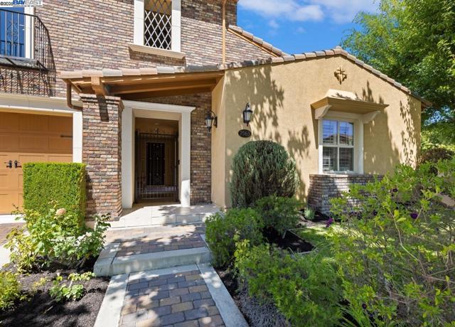 7563 Balmoral Way, San Ramon CA: https://media.crmls.org/mediaz/4dad9a6a-86f8-48fe-8088-ef2712110bee.jpg