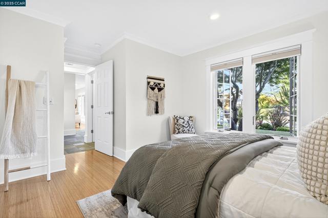 1206 Rimer Dr, Moraga CA: https://media.crmls.org/mediaz/4dadd5a5-8baa-4f8d-bb14-4dcdd5dbb3bf.jpg