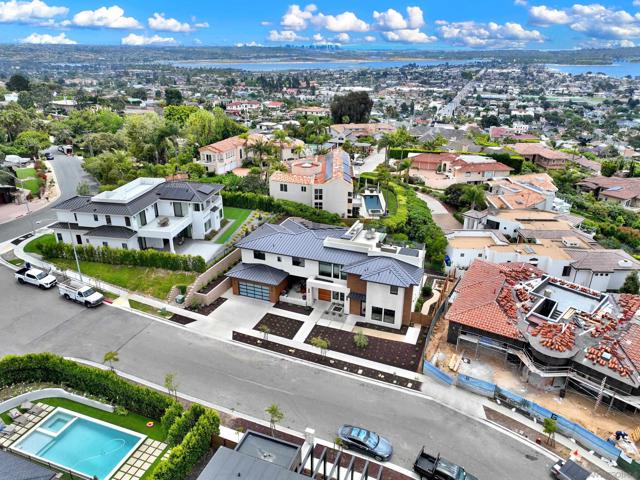 5108 Gordon Ln, San Diego, California 92109, 4 Bedrooms Bedrooms, ,5 BathroomsBathrooms,Single Family Residence,For Sale,Gordon Ln,240028499SD