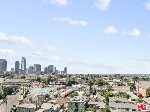 1605 Council Street, Los Angeles, California 90026, 3 Bedrooms Bedrooms, ,1 BathroomBathrooms,Single Family Residence,For Sale,Council,24425261