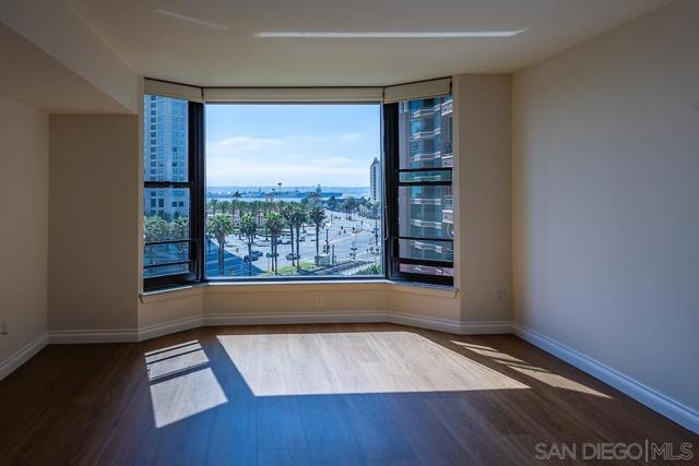 500 W Harbor Dr, San Diego CA: https://media.crmls.org/mediaz/4db03931-39b7-43ff-bf67-59613975d0e4.jpg