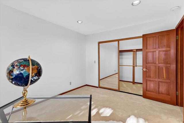 3475 Edgefield Place, Carmel CA: https://media.crmls.org/mediaz/4db07487-5341-41d0-a6d0-8f4e380fe4ee.jpg